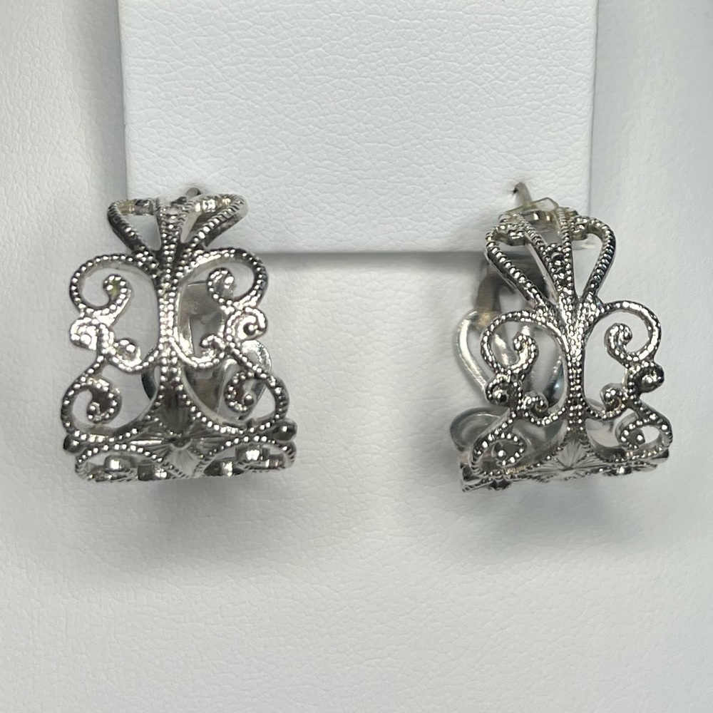Filigree earrings